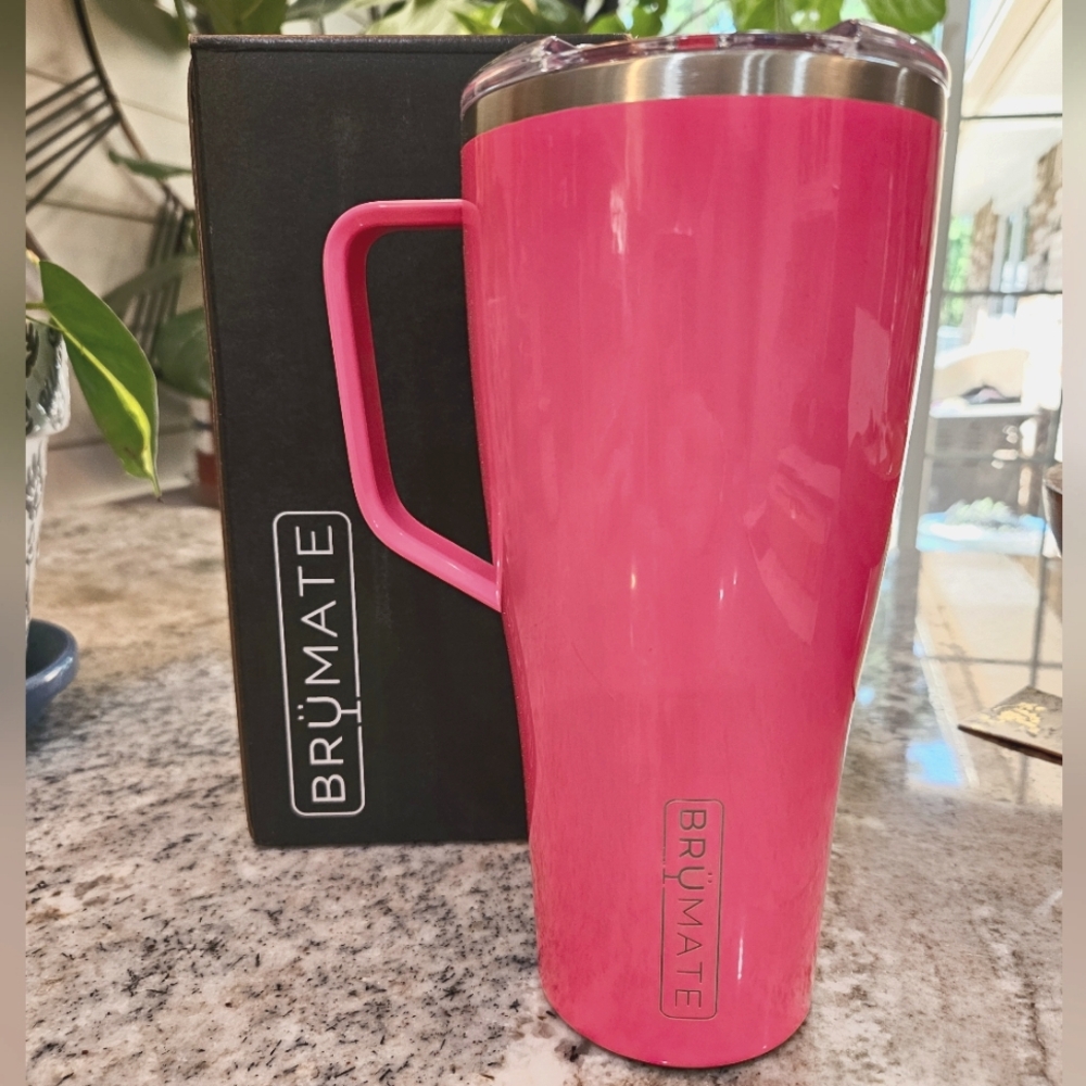 Brumate "Neon Pink" Toddy XL